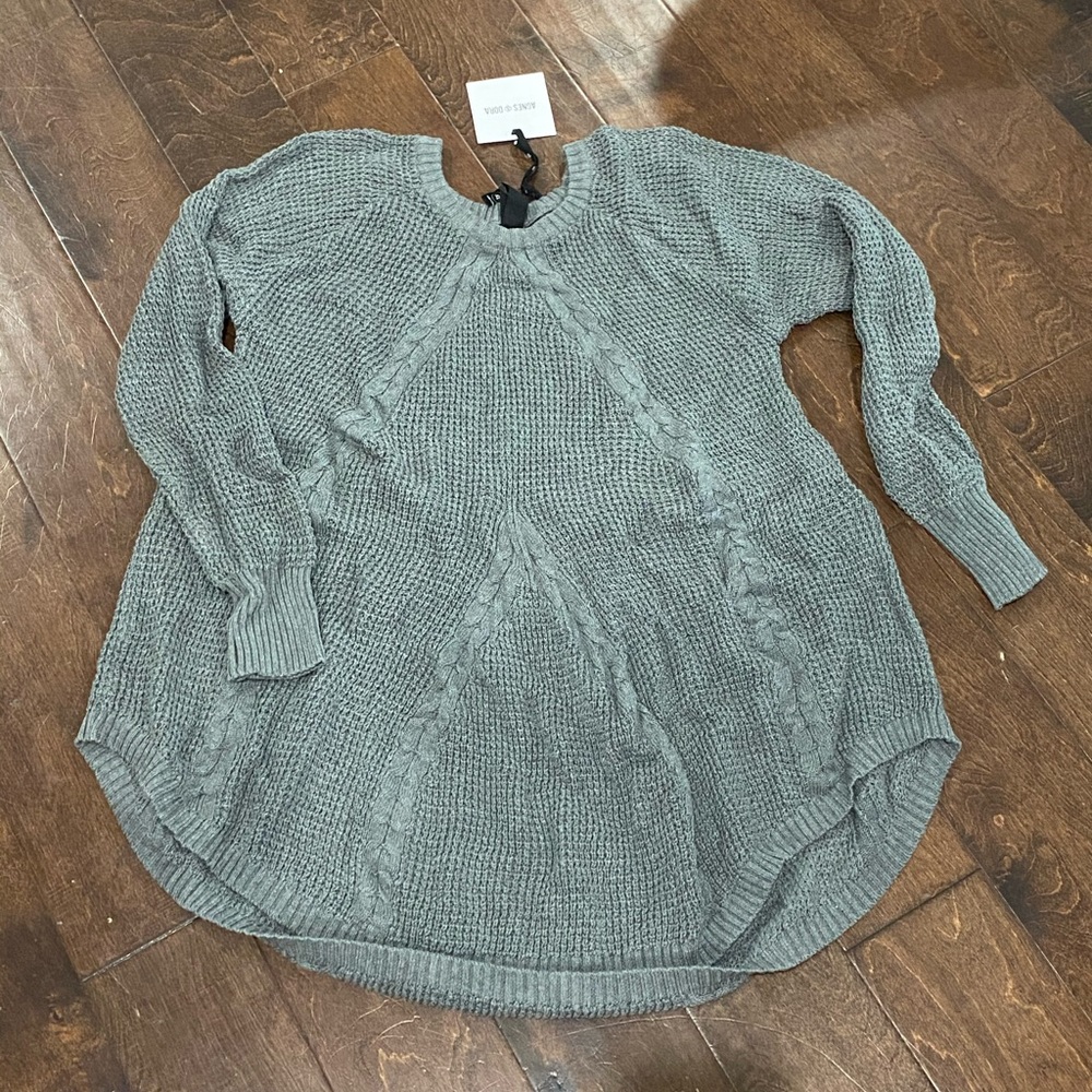 Agnes and Dora Cable knit sweater